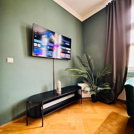 Rebelrents #4 Design Trifft Komfort - Einzigartiges Ferienapartment In Der Nahe Des Hauptbahnhofs Halle  Buitenkant foto