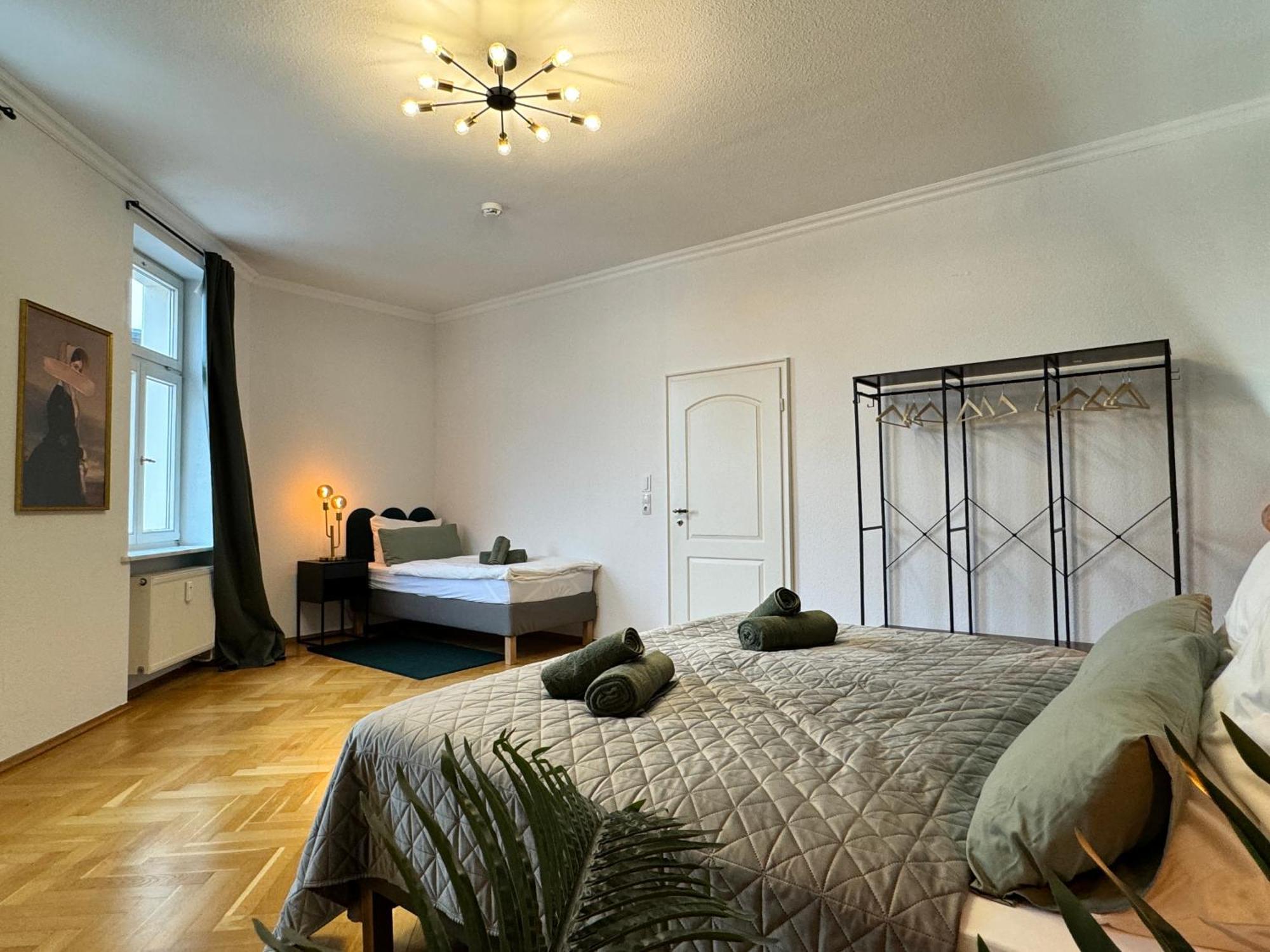 Rebelrents #4 Design Trifft Komfort - Einzigartiges Ferienapartment In Der Nahe Des Hauptbahnhofs Halle  Buitenkant foto